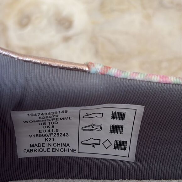 Lands End Womens Gatas Lightweight Comfort Slip On Shoes Pink Plaid Round Toe - Picture 11 of 11